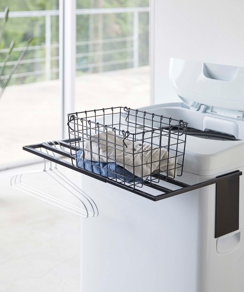 tower（タワー）の「tower(タワー) マグネット伸縮洗濯機バスタオルハンガー（ランドリーグッズ・レディース・ブラック/ホワイト・F）」の4枚目の写真