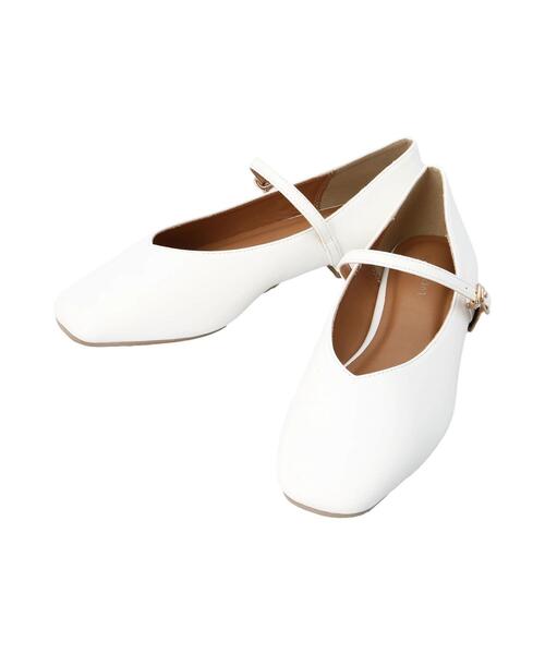 Lugnoncure（ルノンキュール）の「ローヒールストラップパンプス（パンプス・レディース・オフホワイト/ブラック/ゴールド・L/M）」の5枚目の写真