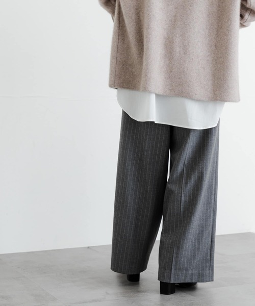 URBAN RESEARCH(アーバンリサーチ)の「ストライプワイドパンツ(その他パンツ・レディース・ネイビー/グレー・38/36)」の20枚目の写真
