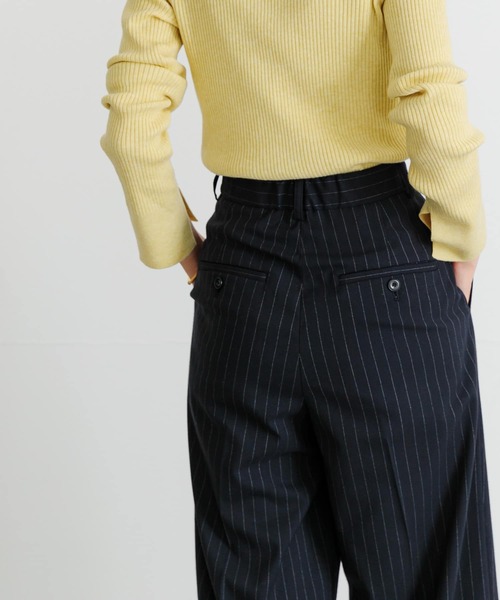 URBAN RESEARCH(アーバンリサーチ)の「ストライプワイドパンツ(その他パンツ・レディース・ネイビー/グレー・38/36)」の4枚目の写真
