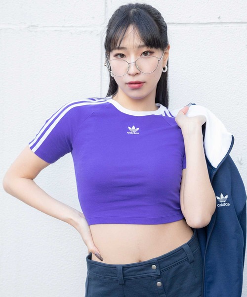 adidas（アディダス）の「adidas 3 S BABY TEE / アディダス スリーストライプス ベイビー Tシャツ（Tシャツ/カットソー・レディース・ホワイト/ピンク/パープル・S/M/L）」の2枚目の写真