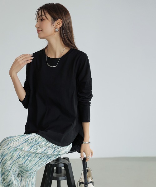 COCOMOMO(ココモモ)の「コットン100% ラウンドヘムドロップショルダーTシャツ(Tシャツ/カットソー・レディース・ホワイト/ブラック/スカイブルー・L/M)」の12枚目の写真