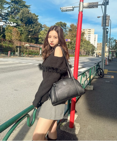 ANDGEEBEE（アンジービー）の「オープンショルダーニットトップス（ニット/セーター・レディース・ホワイト/ブラック・FREE）」の6枚目の写真