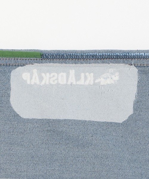 kladskap（クレードスコープ）の「恐竜とロゴ ロング丈ペインターパンツ（デニムパンツ・キッズ・ネイビー・100cm/90cm/110cm/120cm）」の7枚目の写真