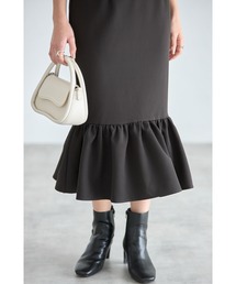 ペプラムフリルタイトスカート
