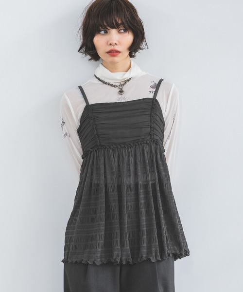 PAGEBOY（ページボーイ）の「シャーリングチュニキャミ（キャミソール・レディース・オフホワイト/チャコールグレー/ブラック・FREE）」の8枚目の写真