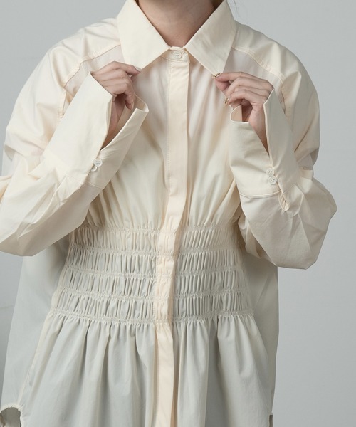 lawgy（ラウジー）の「waist shirring midi shirt / ウエストシャーリングミディシャツ（シャツ/ブラウス・レディース・ホワイト/アイボリー・FREE）」の8枚目の写真