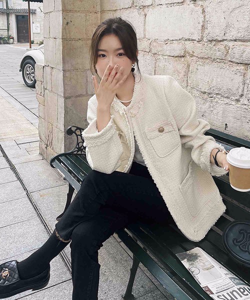 Nyu（ニュウ）の「ノーカラーフリンジツイードジャケット（ノーカラー