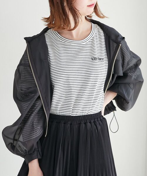 MAJESTIC LEGON（マジェスティックレゴン）の「シアーフードブルゾン（ブルゾン・レディース・アイボリー/ピンク/ブラック/グレー・MEDIUM）」の9枚目の写真