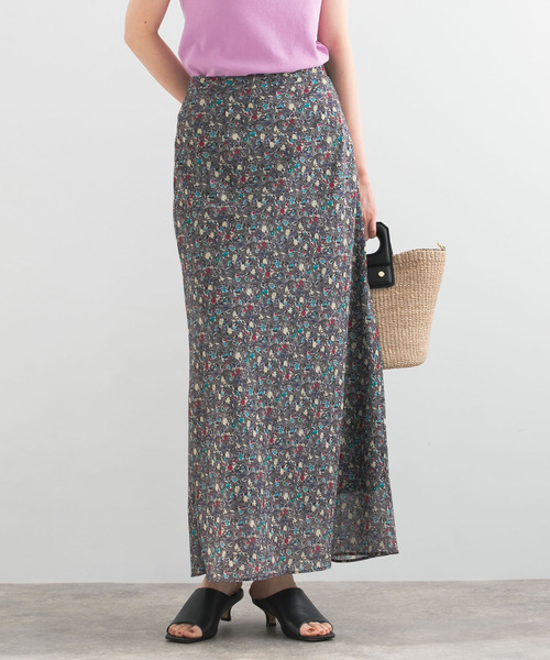 URBAN RESEARCH ROSSO WOMEN（アーバンリサーチ　ロッソ）の「floretprintスカート（スカート・レディース・ブラック系その他/ホワイト系その他・36/38）」の4枚目の写真