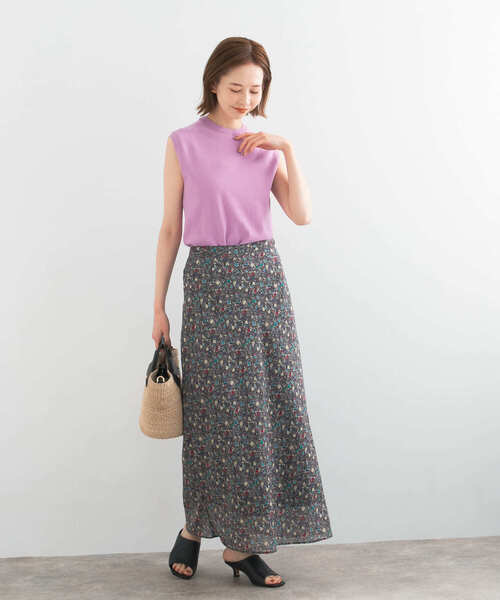 URBAN RESEARCH ROSSO WOMEN（アーバンリサーチ　ロッソ）の「floretprintスカート（スカート・レディース・ブラック系その他/ホワイト系その他・36/38）」の7枚目の写真