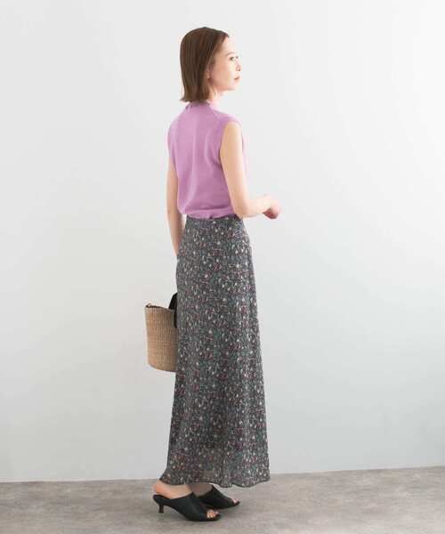 URBAN RESEARCH ROSSO WOMEN（アーバンリサーチ　ロッソ）の「floretprintスカート（スカート・レディース・ブラック系その他/ホワイト系その他・36/38）」の8枚目の写真