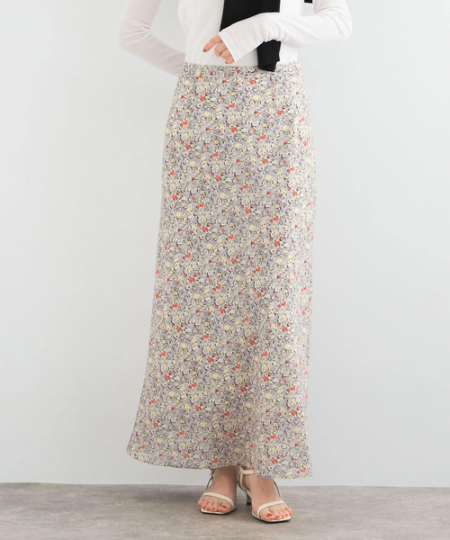 URBAN RESEARCH ROSSO WOMEN（アーバンリサーチ　ロッソ）の「floretprintスカート（スカート・レディース・ブラック系その他/ホワイト系その他・36/38）」の9枚目の写真