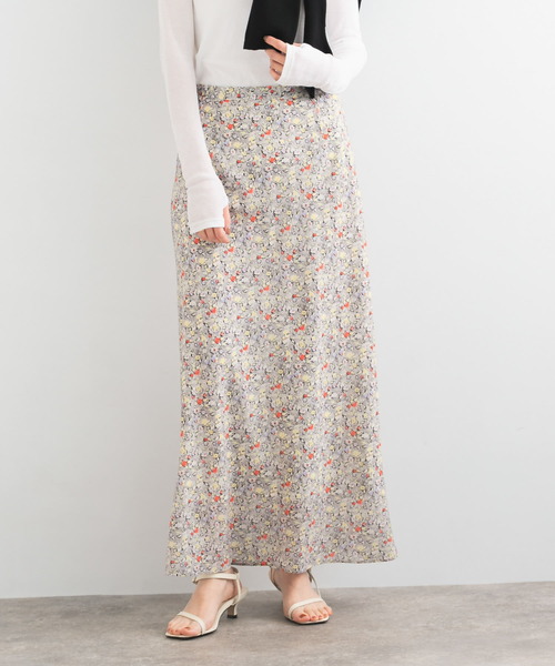 URBAN RESEARCH ROSSO WOMEN（アーバンリサーチ　ロッソ）の「floretprintスカート（スカート・レディース・ブラック系その他/ホワイト系その他・36/38）」の10枚目の写真