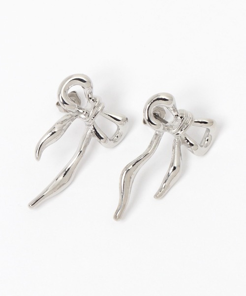 LOWRYS FARM(ローリーズファーム)の「シンプルリボンピアス 108476(ピアス(両耳用)・レディース・ベージュ/グレー/ブラック・FREE)」の2枚目の写真