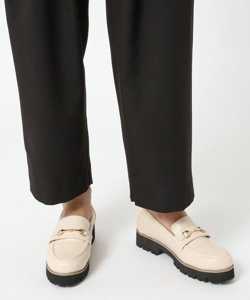 saloon（サルーン）の「SALOON(サルーン)/ 《新色登場》 T/Rライトツイルパンツ【手洗い可】（スラックス・レディース・グレー/ブラック/ライトブルー・FREE）」の19枚目の写真