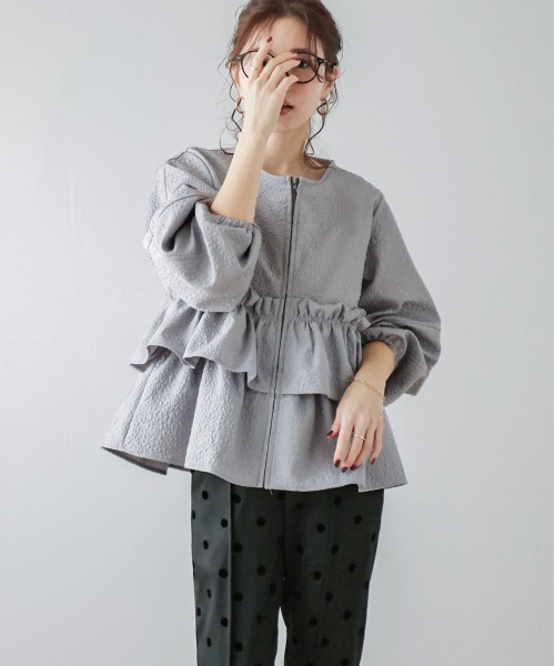AMELY(エミリー)の「ジャガードフリルブルゾン(ブルゾン・レディース・オフホワイト/グレー/ブラック・フリー)」の20枚目の写真