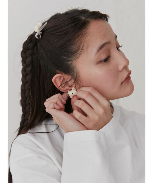 merry jenny（メリージェニー）の「【Maison terrier コラボ】メレンゲクッキーピアス（ピアス（両耳用）・レディース・オフホワイト・FREE）」の6枚目の写真