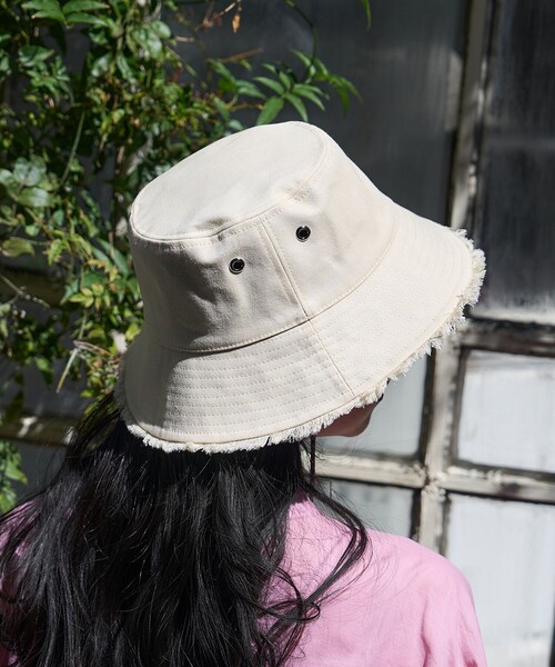 FREAK'S STORE（フリークスストア）の「Casselini/キャセリーニ リバーシブル バケットハット（ハット・レディース・オフホワイト/ブラック/ベージュ・ONE SIZE）」の2枚目の写真