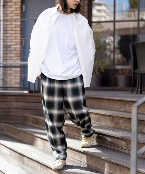 FREAK'S STORE（フリークスストア）の「T/R CHECK EASY PANT/テトロン チェック イージーパンツ/リラックスフィット（その他パンツ・メンズ・オリーブ/ブラック/ブルー・MEDIUM/SMALL/LARGE）」の18枚目の写真