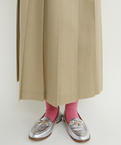 CHILD WOMAN(チャイルドウーマン)の「チノプリーツスカート(スカート・レディース・ベージュ/ネイビー・36/38)」の18枚目の写真