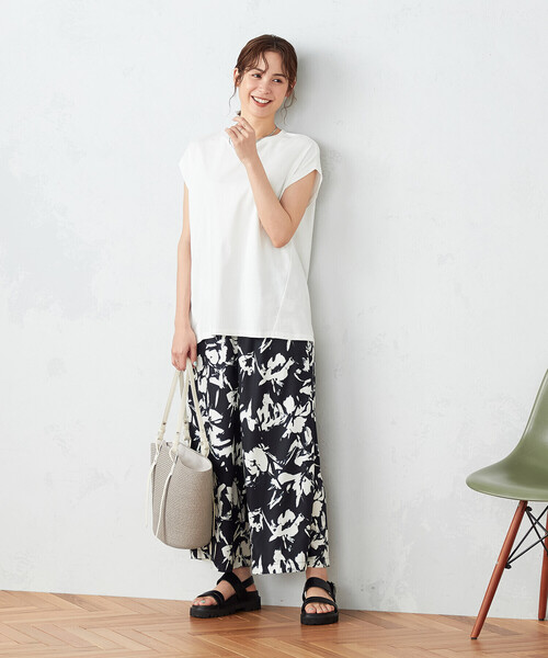 COMME CA ISM(コムサイズム)の「綿100% フレンチスリーブ カットソー(Tシャツ/カットソー・レディース・チャコール/ベージュ/ライラック/ホワイト・FREE)」の5枚目の写真