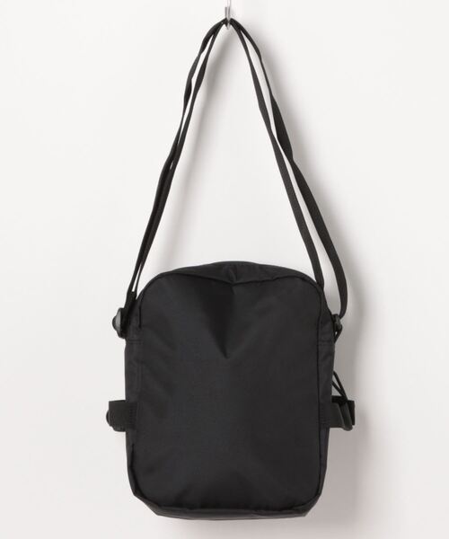 THRASHER（スラッシャー）の「GONZ Mini Shoulder Bag/スラッシャースマートフォン収納可能ワンポイントアイコンミニショルダーバッグ（ショルダーバッグ・メンズ・ブラック×ホワイト・FREE）」の2枚目の写真