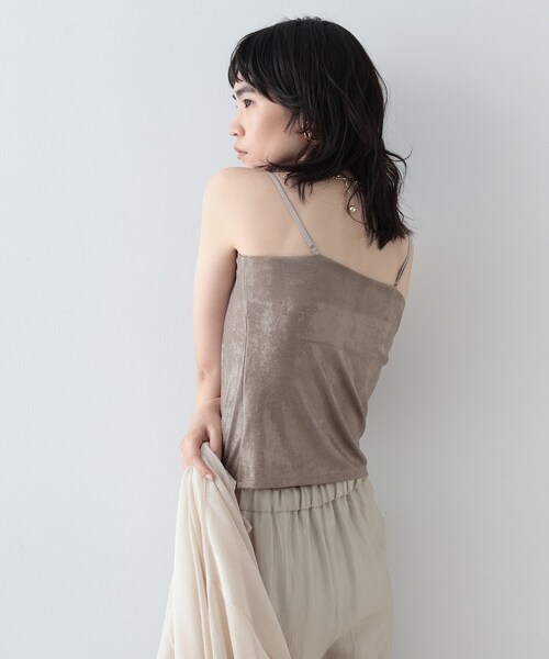 GALLEST(ギャレスト)の「◆シャイニーカップ付ベアトップ(チューブトップ・レディース・シルバー/ブロンズ/シルバー系その他・38)」の5枚目の写真