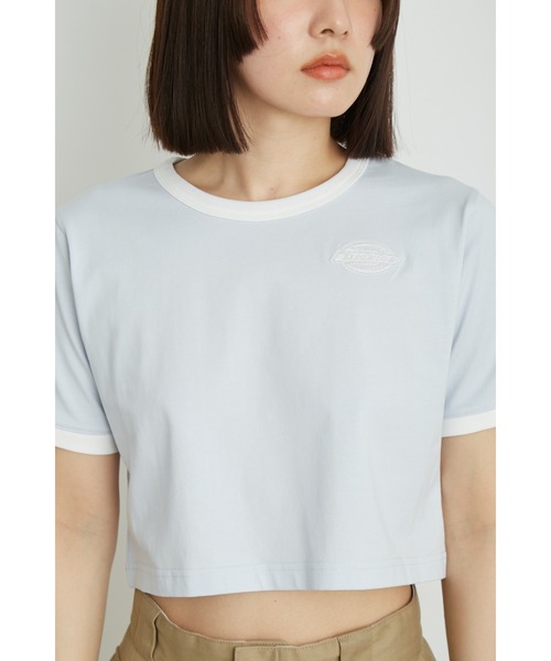 LILY BROWN（リリーブラウン）の「【LILYBROWN Dickies】クロップドロゴTシャツ（Tシャツ/カットソー・レディース・オフホワイト/ブラック/アイボリー/オレンジ/サックスブルー・FREE）」の20枚目の写真