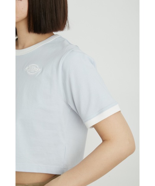 LILY BROWN（リリーブラウン）の「【LILYBROWN Dickies】クロップドロゴTシャツ（Tシャツ/カットソー・レディース・オフホワイト/ブラック/アイボリー/オレンジ/サックスブルー・FREE）」の21枚目の写真