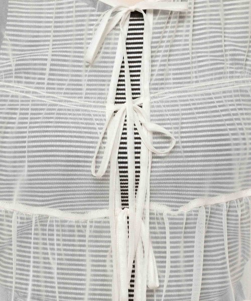 niko and...（ニコアンド）の「チュールリボンベスト（ベスト・レディース・オフホワイト/ブラック・FREE）」の14枚目の写真