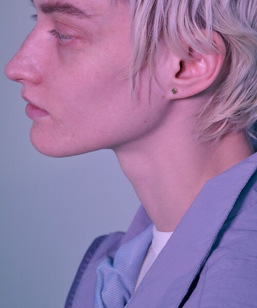 and cloud（アンドクラウド）の「Minimum Square Pierce/Single（ピアス（片耳用）・レディース・ブラック/シルバー/イエローゴールド・FREE）」の14枚目の写真