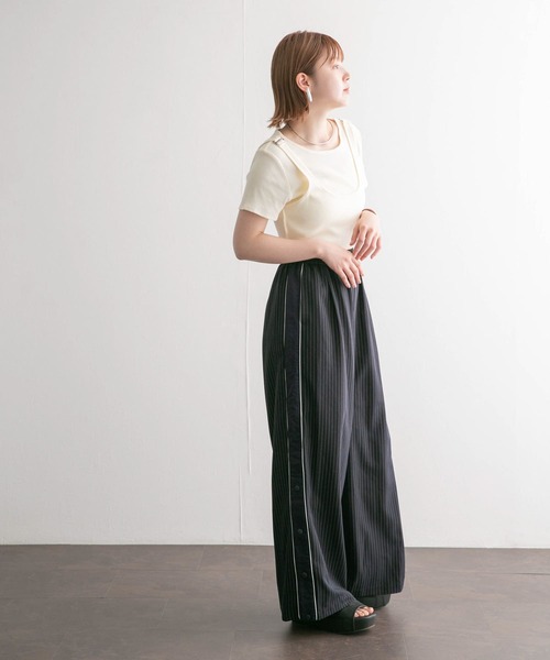 KBF（ケイビーエフ）の「ストライプWIDEトラックパンツ（その他パンツ