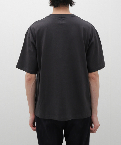 EDIFICE(エディフィス)の「MESSAGE フレンチプリント Tシャツ(Tシャツ/カットソー・メンズ・ブラック系その他/ホワイト/ホワイト系その他/ライトホワイト/ブラック・LARGE/MEDIUM)」の6枚目の写真