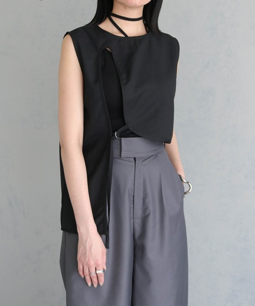 &g'aime（アンジェム）の「【&g'aime】アシメデザインノースリトップス（シャツ/ブラウス・レディース・ブラック/チャコールグレー・FREE）」の3枚目の写真