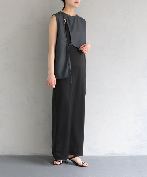 &g'aime（アンジェム）の「【&g'aime】アシメデザインノースリトップス（シャツ/ブラウス・レディース・ブラック/チャコールグレー・FREE）」の17枚目の写真