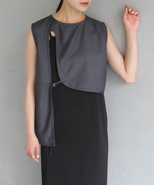 &g'aime（アンジェム）の「【&g'aime】アシメデザインノースリトップス（シャツ/ブラウス・レディース・ブラック/チャコールグレー・FREE）」の13枚目の写真