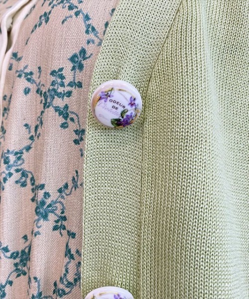 an another angelus（アンアナザーアンジェラス）の「SAVONパッケージ釦透かし編み5分袖ニットカーディガン/ananotherangelus（カーディガン/ボレロ・レディース・ライトグリーン/パープル・FREE）」の11枚目の写真