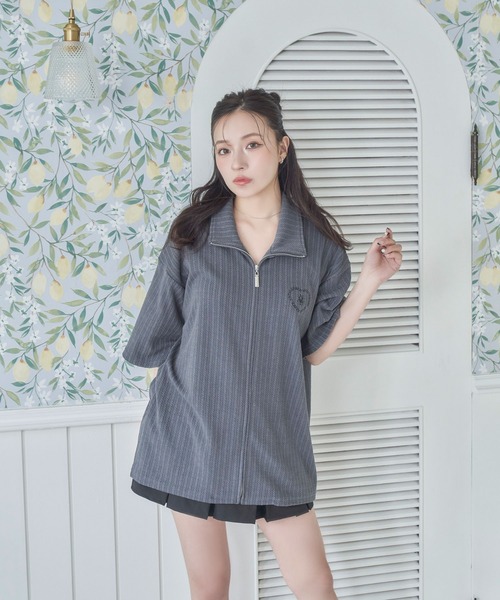 ANDGEEBEE（アンジービー）の「UNISEX フルジップケーブルトップス（その他トップス・レディース・ネイビー/チャコールグレー・FREE）」の4枚目の写真