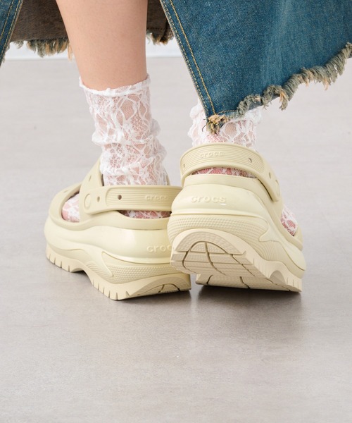 crocs（クロックス）の「【crocs】MEGA CRUSH SANDAL メガクラッシュ サンダル 厚底（サンダル・レディース・ホワイト/ベージュ/ブラック・22cm/23cm/24cm/25cm）」の22枚目の写真