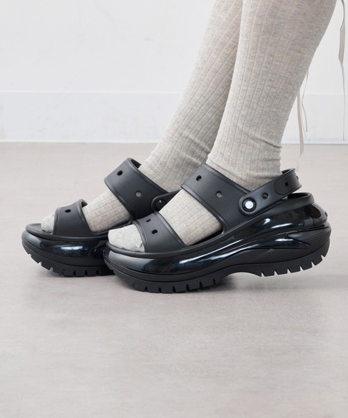 crocs（クロックス）の「【crocs】MEGA CRUSH SANDAL メガクラッシュ サンダル 厚底（サンダル・レディース・ホワイト/ベージュ/ブラック・22cm/23cm/24cm/25cm）」の13枚目の写真