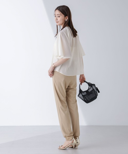 NANO universe(ナノユニバース)の「AtPARK&DAILYWEAR/スリットジョガーパンツ(セットアップ可)(その他パンツ・レディース・ベージュ/ブラック・S/M)」の6枚目の写真