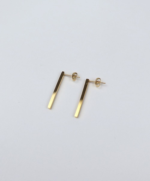 CEMONEMO(セモネモ)の「【金属アレルギー対応】 ロング メタルバー ピアス / サージカルステンレス 316L(ピアス(両耳用)・レディース・ゴールド/シルバー・FREE)」の7枚目の写真