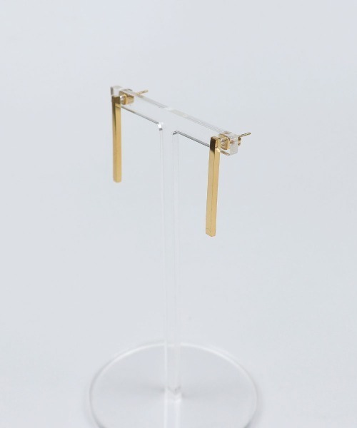 CEMONEMO(セモネモ)の「【金属アレルギー対応】 ロング メタルバー ピアス / サージカルステンレス 316L(ピアス(両耳用)・レディース・ゴールド/シルバー・FREE)」の9枚目の写真
