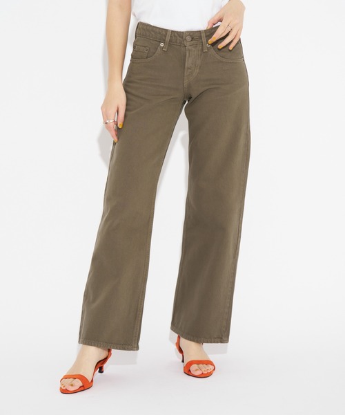 Levi's(リーバイス)の「Levi's/リーバイス LOW LOOSE(デニムパンツ・レディース・ブラウン/ホワイト・23inch/24inch/25inch/26inch/27inch/28inch)」の9枚目の写真