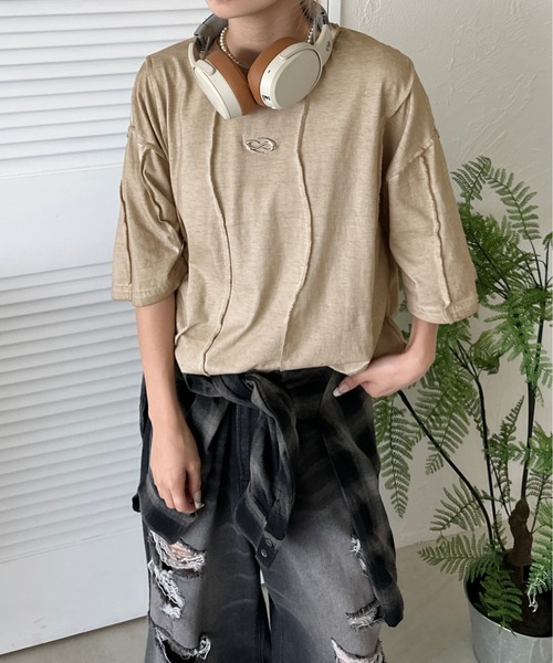 sedacle(セダクル)の「オーバーロック加工TEE(Tシャツ/カットソー・メンズ・ブルー/レッド/ブラック/ベージュ・SMALL/MEDIUM/LARGE)」の2枚目の写真