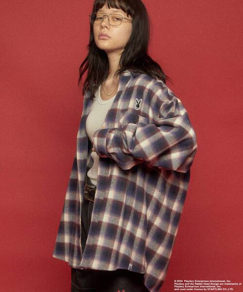 PLAYBOY（プレイボーイ）の「【SEQUENZ（シークエンズ）】PB BUNNY PATCHES OMBRE L/S SHIRT / プレイボーイ 長袖シャツ ビックシルエット チェック（シャツ/ブラウス・メンズ・ブラック/ネイビー・MEDIUM/LARGE/X-LARGE）」の3枚目の写真