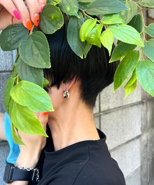 at.(アット)の「【at.】ヌナ ツイストフープピアス(ピアス(両耳用)・レディース・ゴールド/シルバー・FREE)」の9枚目の写真