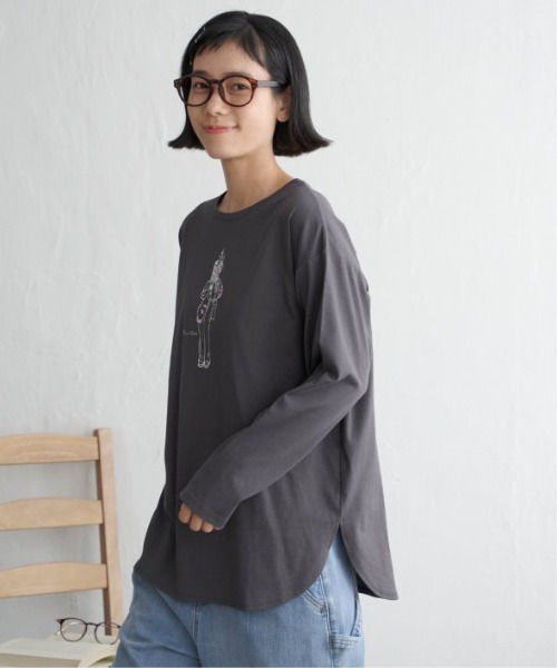 LBC(エルビーシー)の「GirlプリントロンT(Tシャツ/カットソー・レディース・チャコールグレー/コーラル/ベージュ/ホワイト・L/M)」の3枚目の写真