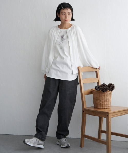 LBC(エルビーシー)の「GirlプリントロンT(Tシャツ/カットソー・レディース・チャコールグレー/コーラル/ベージュ/ホワイト・L/M)」の6枚目の写真